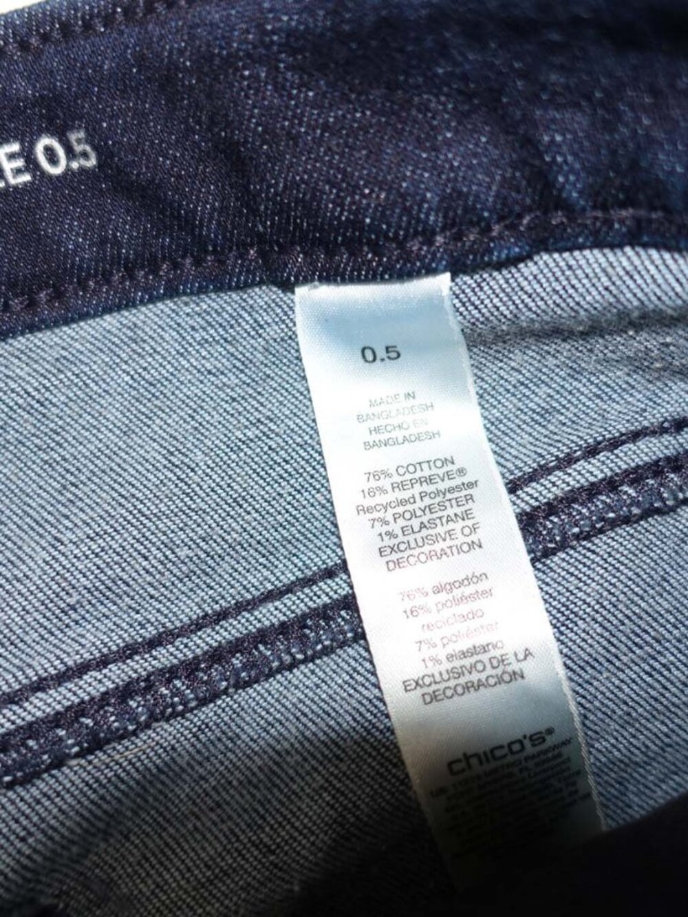 Chico's Women's Girlfriend Slim Leg Ankle Jeans Size 0.5 / 6 Perfefct Stretch - Picture 5 of 7